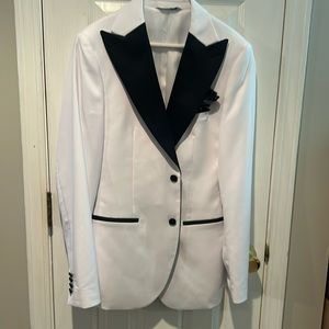 Lineage Tuxedo/Prom Jacket